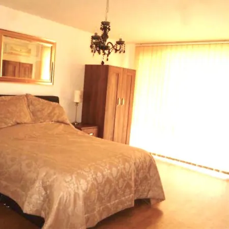 Seaside Studio In Apartment Rawda